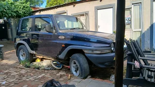 Vehicle, Komando SUV. Has all the papers and all the parts.