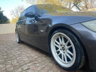 2004 BMW 3 Series Sedan 320I E90