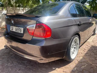 2004 BMW 3 Series Sedan 320I E90