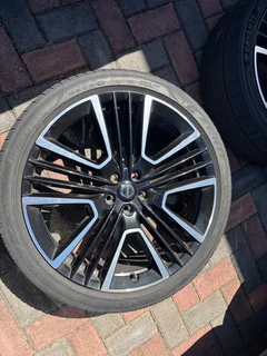 21” Volvo Rims For Sale (245/40 R21 - Tyres)