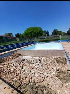 Swwiming pool maintenance and installation new swwiming pool contact number 0617166143