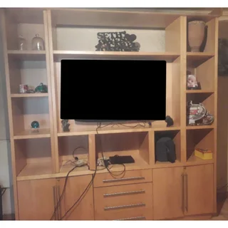 Large wall unit