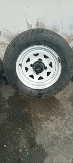 Original Nissan 1400 rims