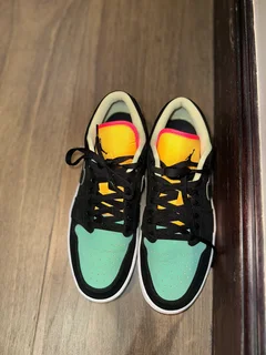 Jordan 1 SE