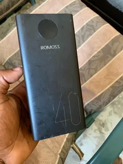 Black Romoss 40000mAmp power Bank