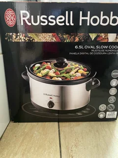 Slow cooker