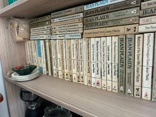 Huge Collection of Vintage Jean Plaidy Historical Novels