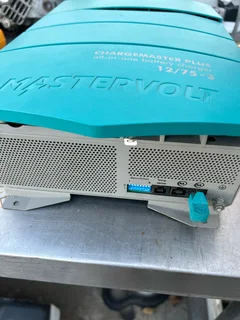 Mastervolt chargemaster plus