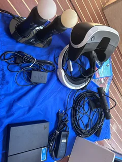 PSVR with 2 remotes