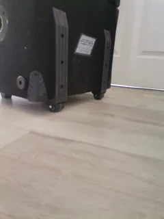 KARAOKE SET (WHARFEDALE PRO): EPM 610 MIXER &#43; 2 * 100 WATT SPEAKERS. EXCELLENT QUALITY. NO MICS