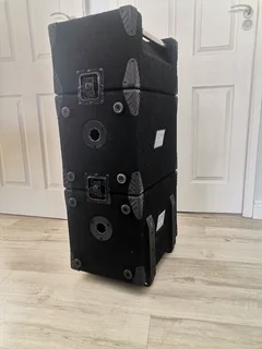 KARAOKE SET (WHARFEDALE PRO): EPM 610 MIXER &#43; 2 * 100 WATT SPEAKERS. EXCELLENT QUALITY. NO MICS