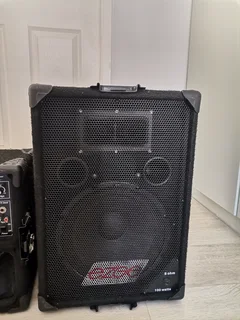 KARAOKE SET (WHARFEDALE PRO): EPM 610 MIXER &#43; 2 * 100 WATT SPEAKERS. EXCELLENT QUALITY. NO MICS