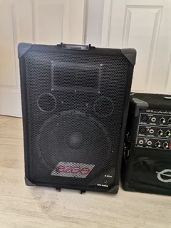 KARAOKE SET (WHARFEDALE PRO): EPM 610 MIXER &#43; 2 * 100 WATT SPEAKERS. EXCELLENT QUALITY. NO MICS