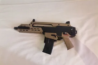 ICS G33 SFS Tactical AEG Airsoft Rifle,High Quality. Only seen 3 games in its life.