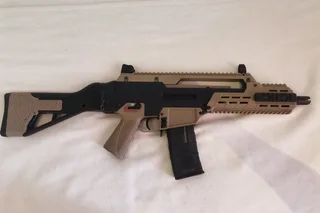 ICS G33 SFS Tactical AEG Airsoft Rifle,High Quality. Only seen 3 games in its life.