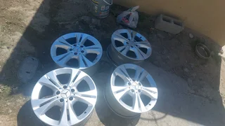 17" Original Mercedes Benz Rimz in great condition