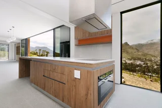 Secure/gated living property to rent