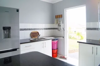 2 Bedroom house to rent in Gonubie PalmsPam Golding properties