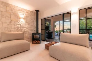 newly renovated (2024), luxurious 4-bedroom home