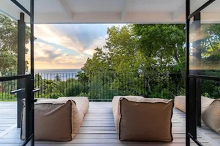 newly renovated (2024), luxurious 4-bedroom home