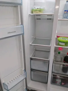 Side by side fridge freezer