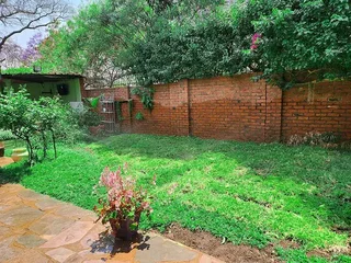 WE SPECIALIZE ON ROLL ON GRASS INSTALLATIONS NO WE DOTHE JOB WITHOUT ASKING DEPOSITS