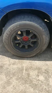 Black Toyota fortuner rims