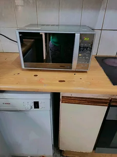 LG microwave oven