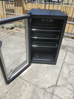 Kelvinator wine cooler with delivery
