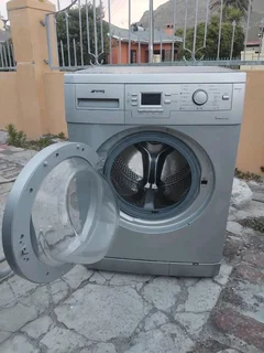 Silver smeg 8kgs front loader washing machine with delivery