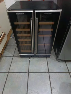 SnoMaster wine cooler 116 Litres with delivery