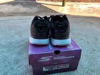 Skechers GOrun 400 sole running shoes