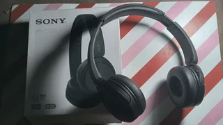 Bluetooth WH-CH520 Sony Headphones with 50 Hour Battery Life.