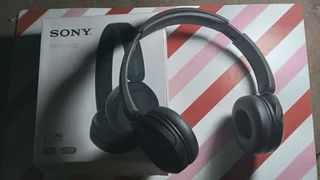 Bluetooth WH-CH520 Sony Headphones with 50 Hour Battery Life.