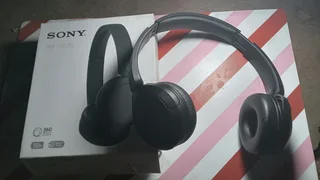Bluetooth WH-CH520 Sony Headphones with 50 Hour Battery Life.