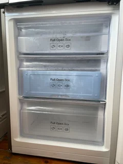 Samsung 328L Bottom Freezer with Cool Pack Metal Graphite