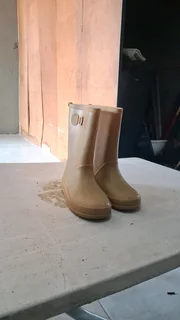 Young boys boots