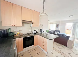 2 Bedroom Apartment in Die Hoewes