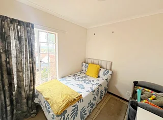 2 Bedroom Apartment in Die Hoewes