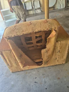 Art deco chairs 2 for R3000