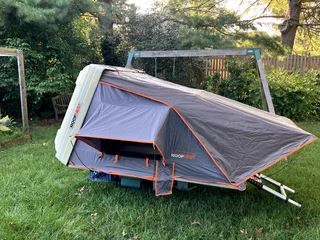 2-person Roofnest Condor Rooftop Tent