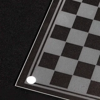 Medium 32 Pieces Of Glass Chess Set GCS01