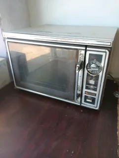 Sharp cormecial microwave oven 60Lt