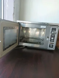 Sharp cormecial microwave oven 60Lt