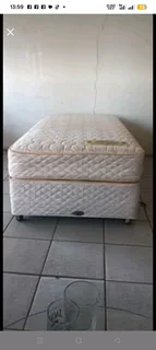 Sealy Posturepedic Ultra Premium Single base and mattress