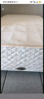 Sealy Posturepedic Ultra Premium Single base and mattress