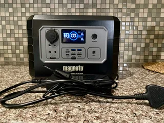 Magneto 1200w Portable Power Station