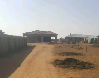 Big Stand For Sale At Dilopye Mansion Hammanskraal