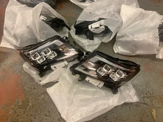 2022 Nissan Navara Led Headlights