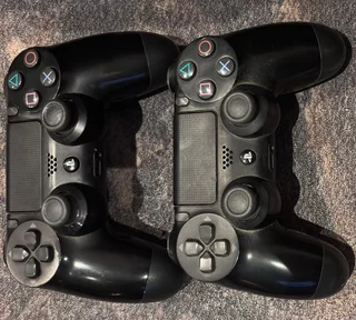 PS4 slim 1TB great condition